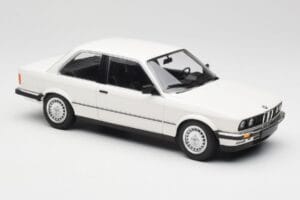 BMW 323i E21 Бял Minichamps 1:18 155026005 Метал — снимка 4 от 6