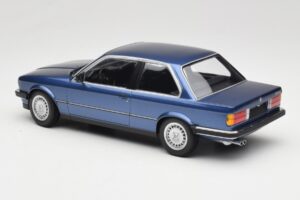 BMW 323i E30 Blue Metallic Minichamps 1:18 155026002 Метал — снимка 5 от 6