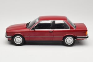 BMW 323i E30 Carmine Minichamps 1:18 155026008 Метал — снимка 3 от 6