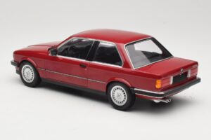 BMW 323i E30 Carmine Minichamps 1:18 155026008 Метал — снимка 5 от 6