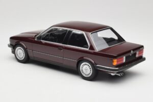 BMW 323i E30 Dark Red Metallic Minichamps 1:18 155026007 Метал — снимка 5 от 6
