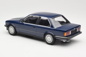 BMW 323i E30 Saturn Blue Minichamps 1:18 155026009 Метал — снимка 5 от 6