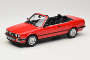 BMW 325i E30 Кабриолет Ярко Червен Otto 1:18 OT1194 Смола