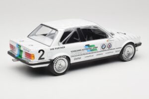 BMW 325i E30 #2 O. Manthey Vogelsang Automobile 3rd Place Eifel Race DTM 1986 Minichamps 1:18 155862602 Метал — снимка 2 от 6