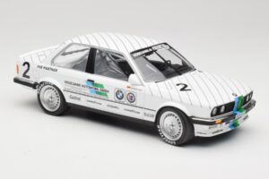 BMW 325i E30 #2 O. Manthey Vogelsang Automobile 3rd Place Eifel Race DTM 1986 Minichamps 1:18 155862602 Метал — снимка 4 от 6