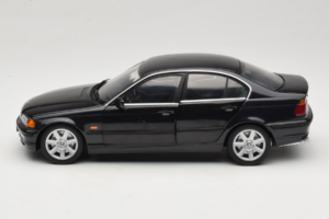 BMW 328i E46 Черен UT Models 1:18 80439422373 Метал — снимка 4 от 8