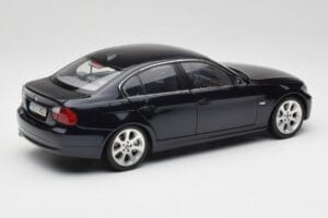 BMW 330i E46 Черен Kyosho 1:18 08731RB Метал — снимка 3 от 8