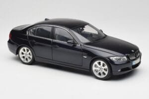 BMW 330i E46 Черен Kyosho 1:18 08731RB Метал — снимка 6 от 8