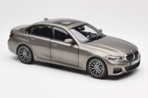 BMW 330i G20 Сребрист Norev 1:18 183275 Метал — снимка 6 от 8