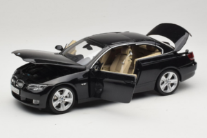 BMW 335i E93 Кабриолет Sapphire Black Kyosho 1:18 80430413375 Метал — снимка 2 от 10