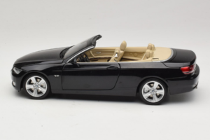 BMW 335i E93 Кабриолет Sapphire Black Kyosho 1:18 80430413375 Метал — снимка 4 от 10