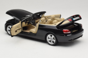 BMW 335i E93 Кабриолет Sapphire Black Kyosho 1:18 80430413375 Метал — снимка 5 от 10