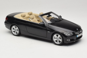 BMW 335i E93 Кабриолет Sapphire Black Kyosho 1:18 80430413375 Метал — снимка 8 от 10