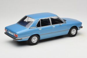 BMW 5 Series E12 Син MCG 1:18 MCG18541 Метал — снимка 2 от 6