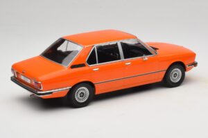 BMW 5 Series E12 Оранжев MCG 1:18 MCG18540 Метал — снимка 2 от 6