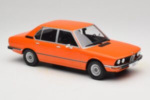 BMW 5 Series E12 Оранжев MCG 1:18 MCG18540 Метал — снимка 4 от 6