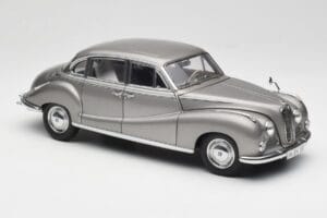 BMW 502 2.6 Luxus Silver Beige Metallic AUTOart 1:18 70591 Метал — снимка 6 от 8