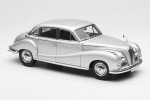 BMW 502 2.6 Luxus Super Сребрист AUTOart 1:18 70593 Метал — снимка 6 от 8