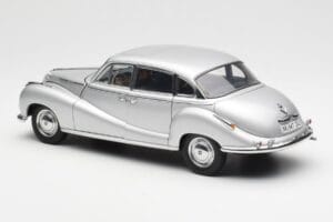 BMW 502 2.6 Luxus Super Сребрист AUTOart 1:18 70593 Метал — снимка 7 от 8