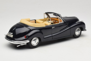 BMW 502 Кабриолет Черен Maisto 1:18 31817 Метал — снимка 3 от 8