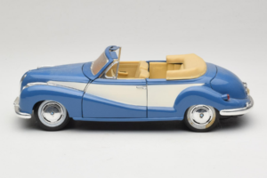 BMW 502 Кабриолет Синьо Tchibo 1:18 45396 Метал — снимка 4 от 8