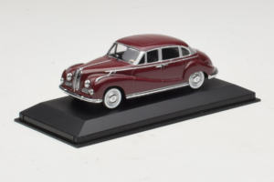 BMW 502 V8 Тъмночервен Minichamps 1:43 430022402 Метал — снимка 2 от 4