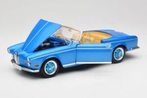 BMW 503 Cabriolet Riviera Blue Revell 1:18 08843 Метал — снимка 2 от 9