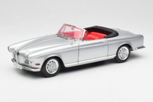 BMW 503 Сребрист Revell 1:18 18787 Метал