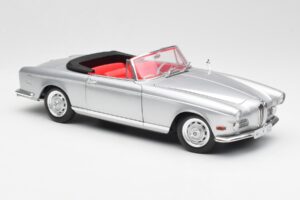 BMW 503 Сребрист Revell 1:18 18787 Метал — снимка 6 от 8