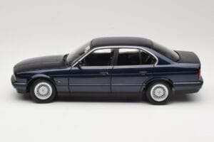 BMW 535i E34 Blue Metallic Minichamps 1:18 100024004 Метал — снимка 4 от 8