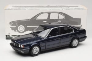 BMW 535i E34 Blue Metallic Minichamps 1:18 100024004 Метал — снимка 8 от 8