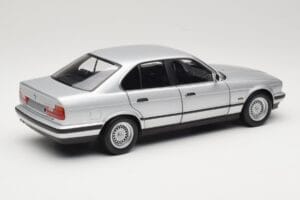 BMW 535i E34 Сребрист Minichamps 1:18 100024005 Метал — снимка 3 от 8