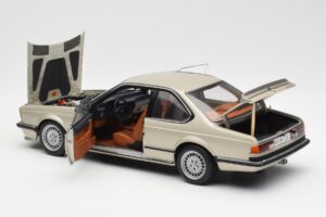BMW 635 CSi E24 Bronzit Beige Metallic AUTOart 1:18 70523 Метал — снимка 5 от 8