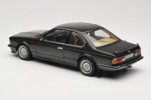 BMW 635 CSi E24 Malachit Green Metallic AUTOart 1:18 70522 Метал — снимка 7 от 8