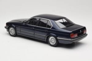 BMW 730i E32 Синьо Metallic Minichamps 1:18 100023006 Метал — снимка 7 от 8