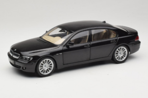 BMW 760Li E66 Individual Черен Kyosho 1:18 08573RB Метал