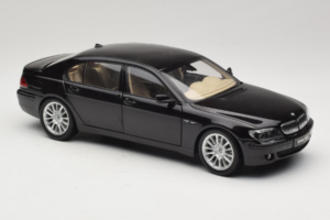 BMW 760Li E66 Individual Черен Kyosho 1:18 08573RB Метал — снимка 6 от 8