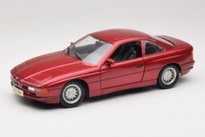 BMW 850i E31 Червен Tchibo 1:18 36157 Метал