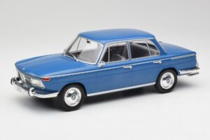 BMW 2000 Tilux E120 Caribe Син MCG 1:18 MCG18291 Метал