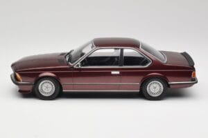 BMW 635 CSi E24 Karmesinrot Metallic Minichamps 1:18 155028105 Метал — снимка 3 от 6