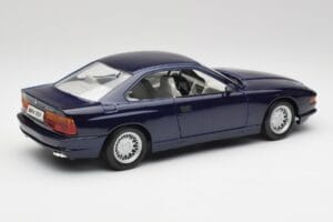 BMW E31 850i Mauritius Син Maisto 1:18 438813100299 Метал — снимка 3 от 8