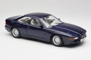 BMW E31 850i Mauritius Син Maisto 1:18 438813100299 Метал — снимка 6 от 8