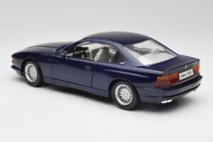 BMW E31 850i Mauritius Син Maisto 1:18 438813100299 Метал — снимка 7 от 8