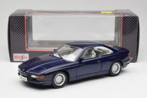 BMW E31 850i Mauritius Син Maisto 1:18 438813100299 Метал — снимка 8 от 8