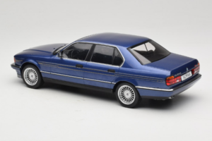 BMW Alpina B11 E32 3.5 Metallic Blue MCG 1:18 MCG18232 Метал — снимка 5 от 6