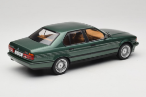 BMW Alpina B11 E32 3.5 Metallic Green MCG 1:18 MCG18233 Метал — снимка 2 от 6