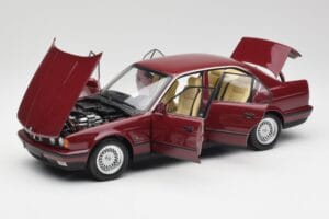 BMW 535i E34 Червен Minichamps 1:18 100024002 Метал — снимка 2 от 8