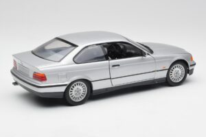 BMW 3 Series E36 Coupe Сребристо UT Models 1:18 180023321 Метал — снимка 3 от 8