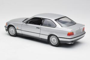 BMW 3 Series E36 Coupe Сребристо UT Models 1:18 180023321 Метал — снимка 7 от 8