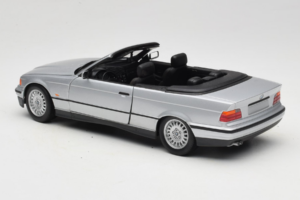 BMW 3 Series E36 Кабриолет Сребрист UT Models 1:18 BMW008 Метал — снимка 7 от 8